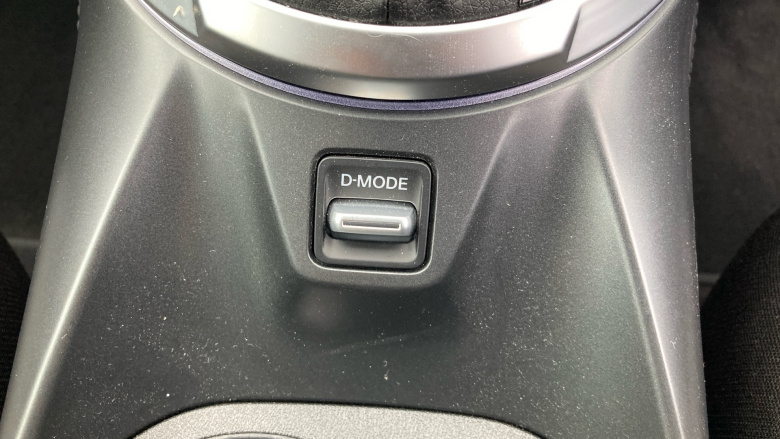 Nissan Juke 1.6 Hybrid N-Connecta 5dr Auto Hybrid Hatchback